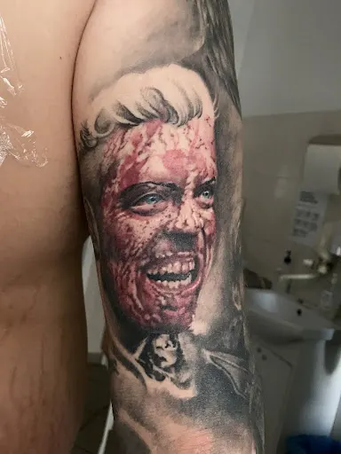 Grzegorz Żukowiec Studio Tatuażu Artystycznego "Żuk"